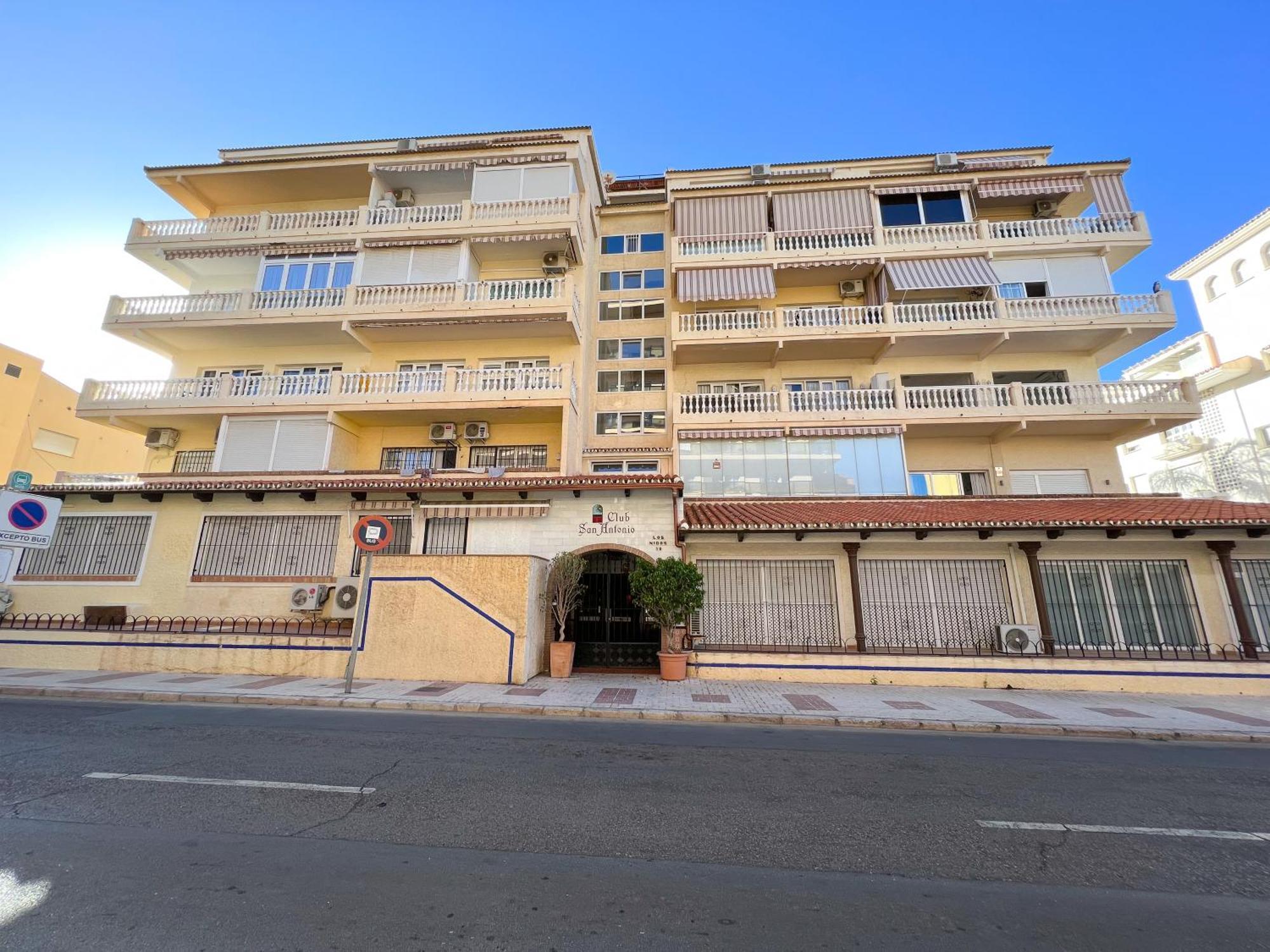 Carihuela Beach, Club San Antonio, Torremolinos Malaga Exterior photo
